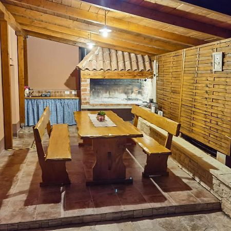 Apartman Bura Apartment Posedarje Bagian luar foto