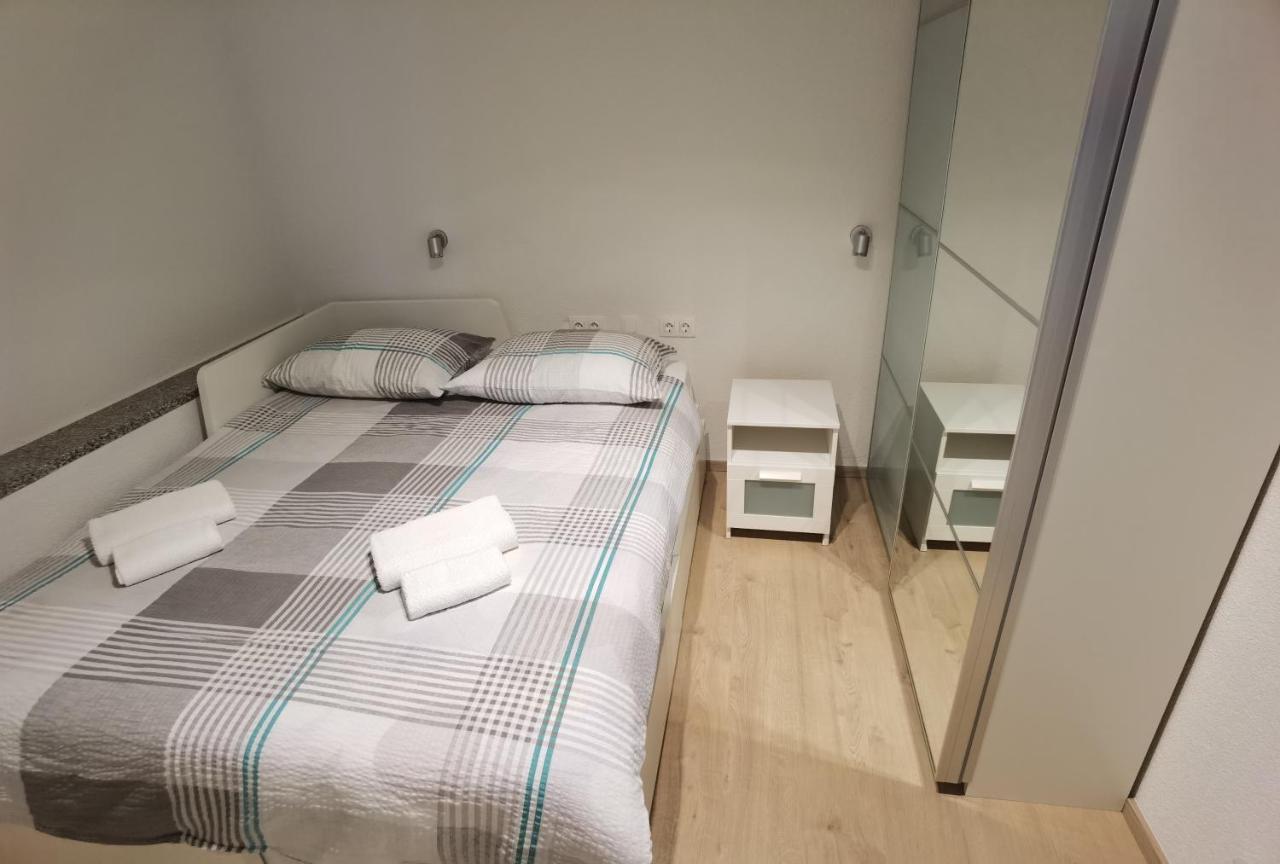 Apartman Bura Apartment Posedarje Bagian luar foto