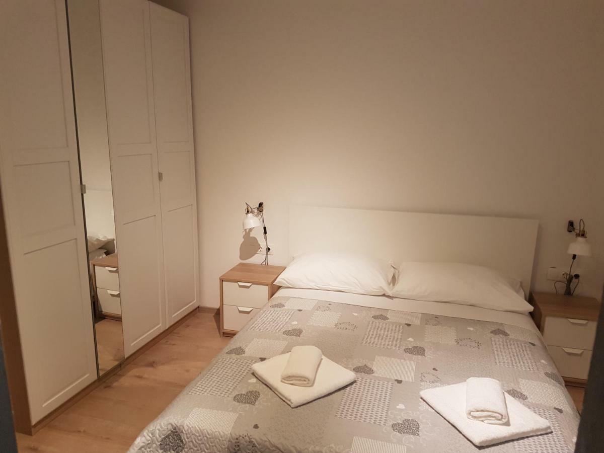 Apartman Bura Apartment Posedarje Bagian luar foto
